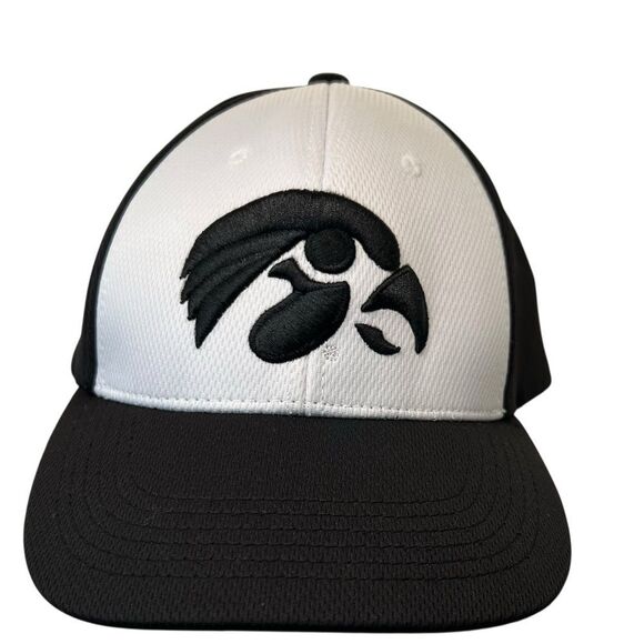 Iowa Hawkeyes university hat embroidered Velcro back strap - Picture 1 of 12